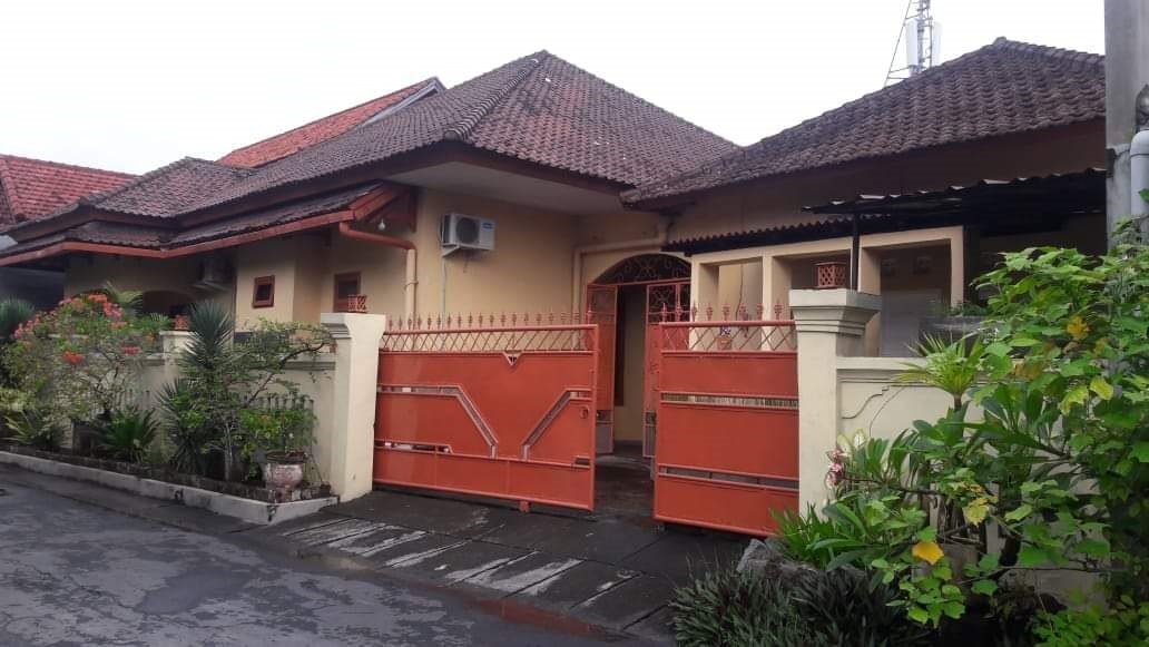 2 Rumah 6 Bed Dan 2 Bed Di Buana Raya Padangsambian BR-2230
