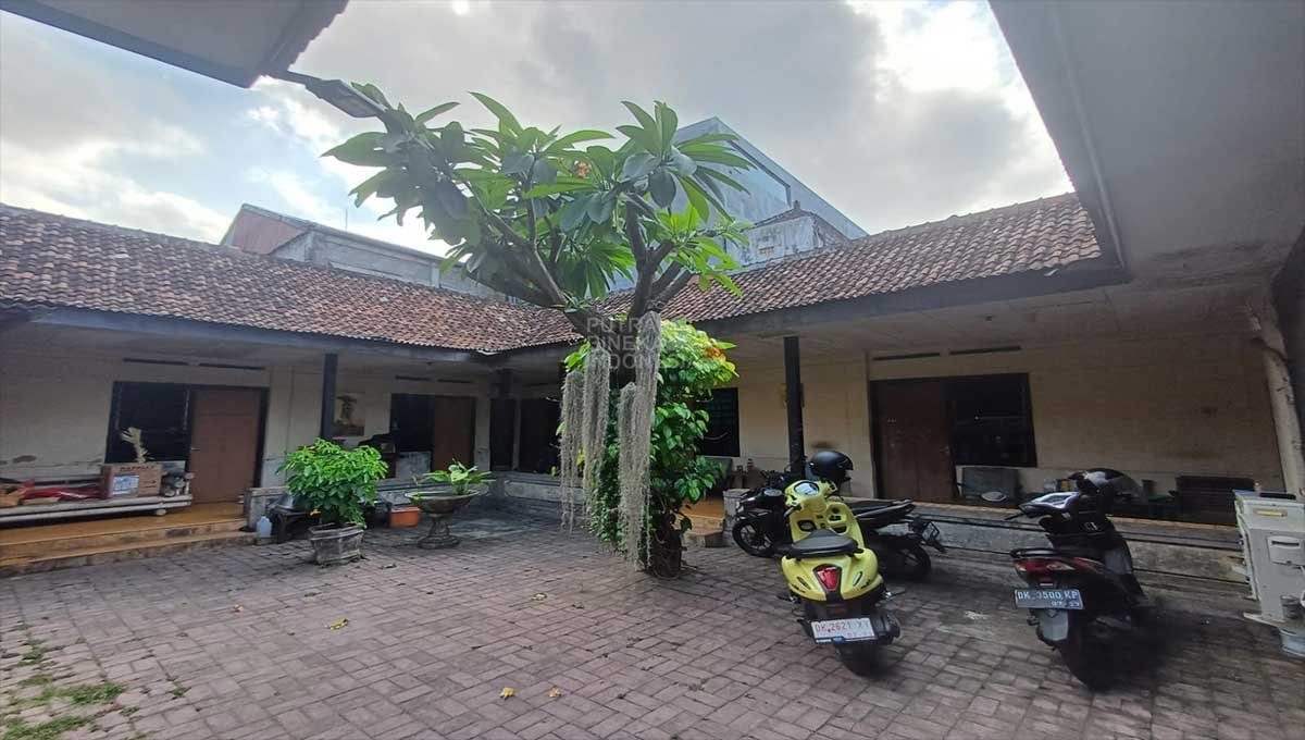 Tanah + Bangunan 5 Are jalan cetral denpasar BR-2133