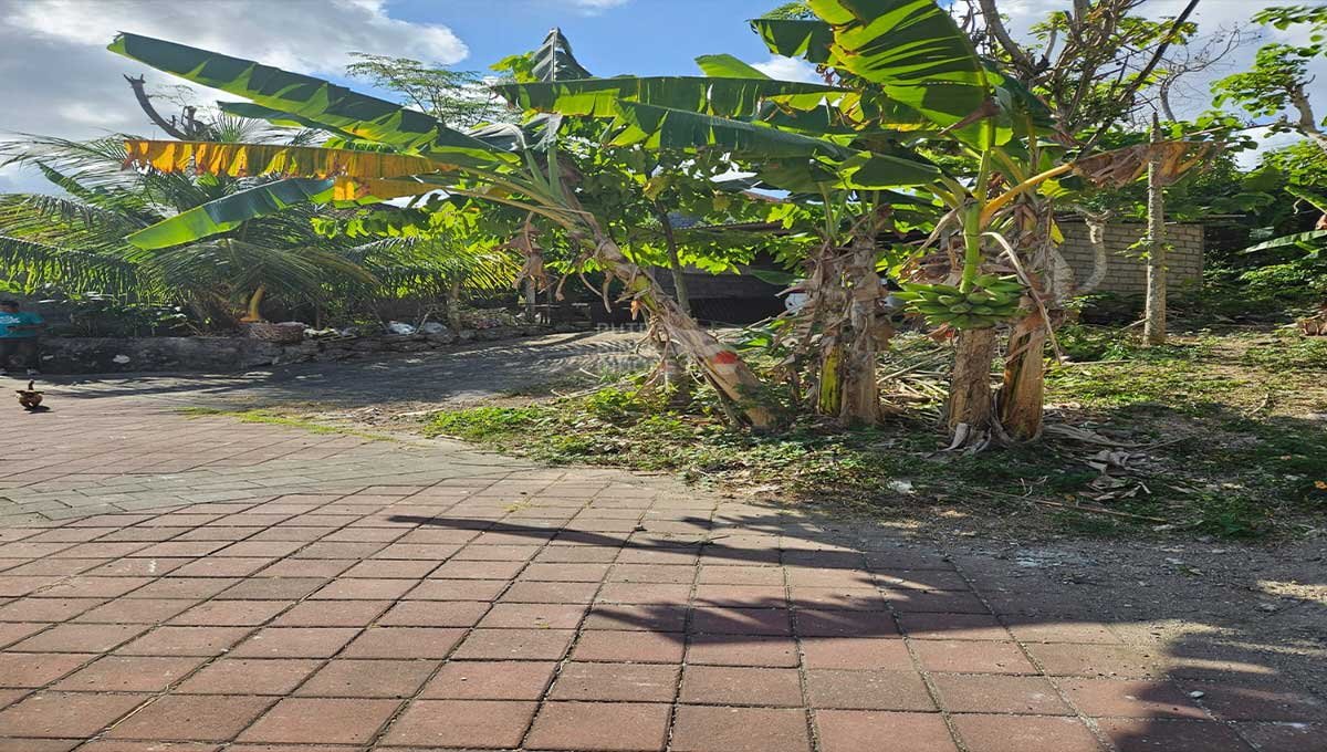 Land 2,5 Are Near Melasti Beach Ungasan Bali IJ-2385