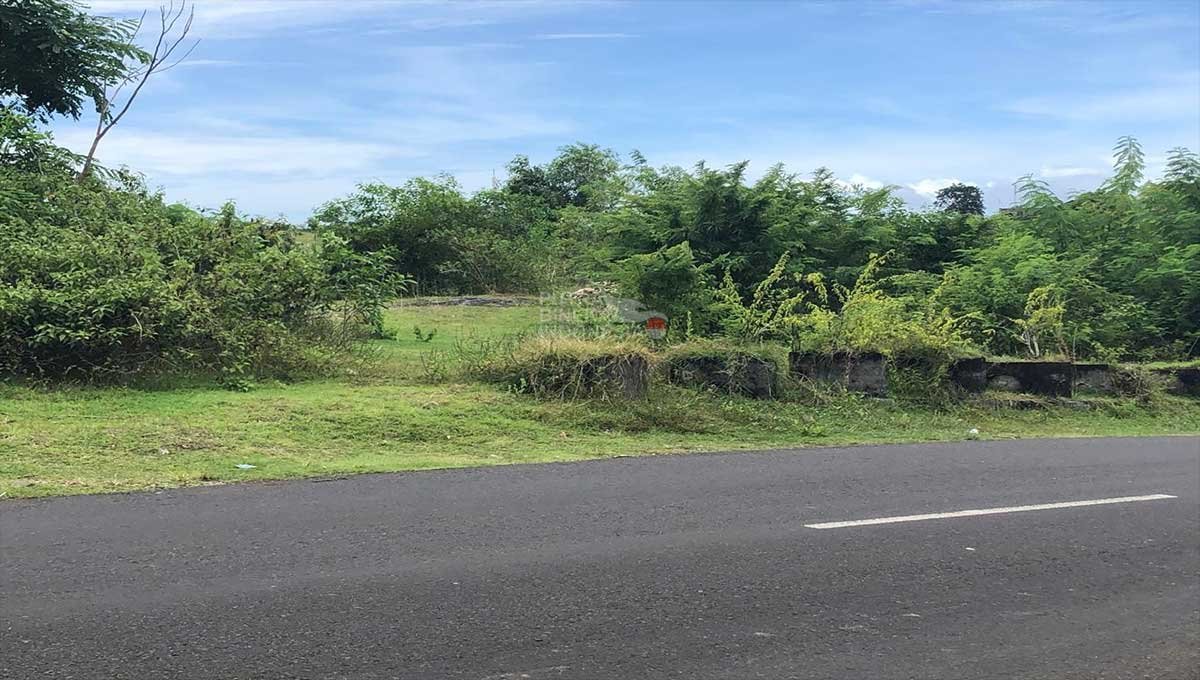 Land 95.3 Are Main Street Goa Gong Ungasan IJ-2485