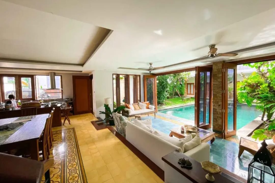 WhatsApp Image 2024-10-08 at 10.06.25 (1)