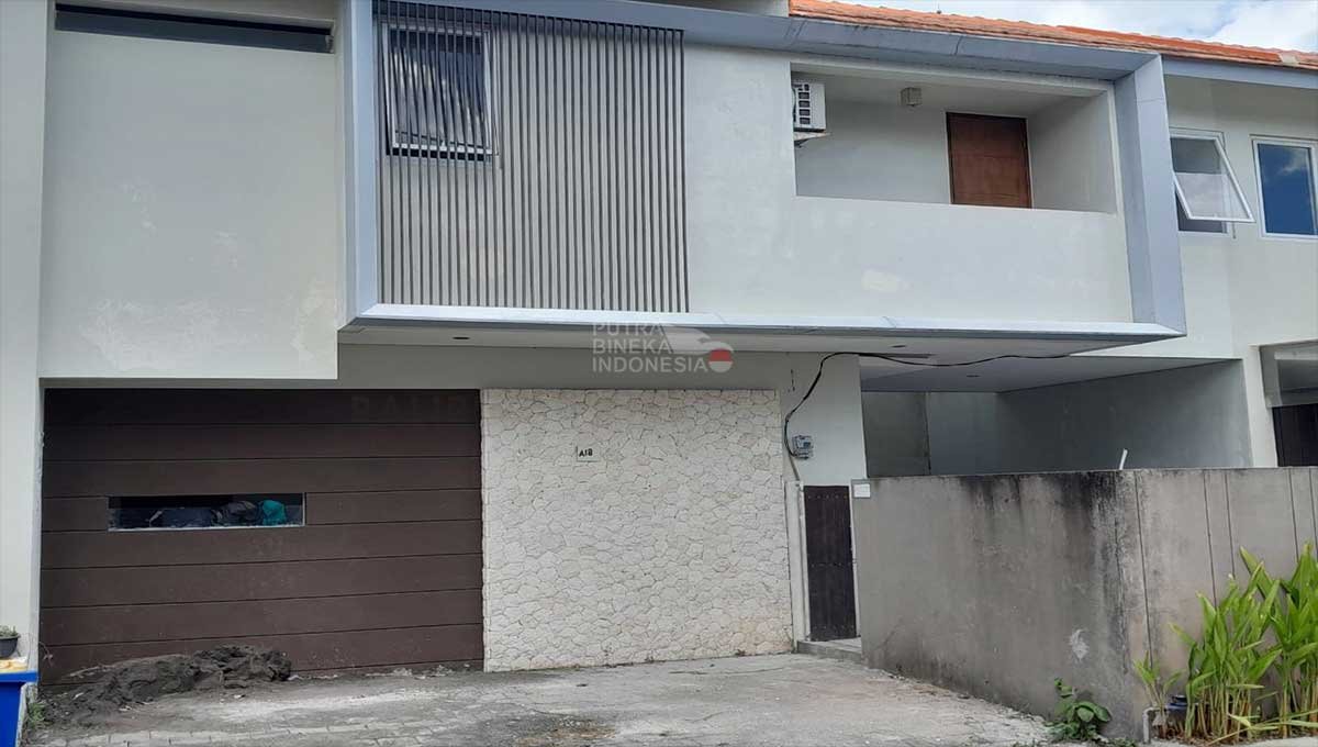 Villa Complex 3 Bed 1,950M one gate system Jimbaran IJ-1682