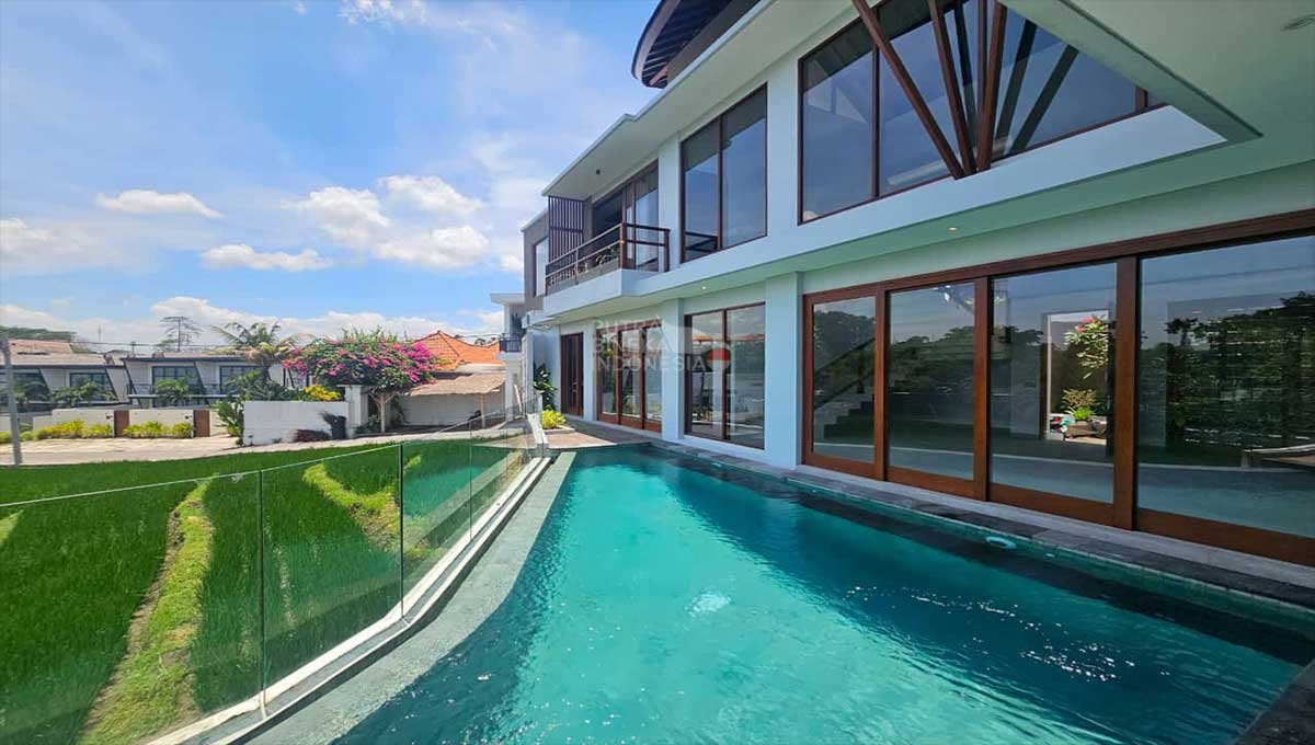 Villa Brand New 4 Bed Batubolong,Canggu Bali BR-2553