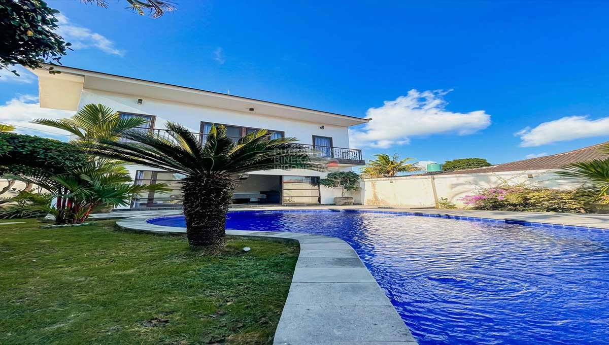 Villa Luxury 3 Bed Berawa,Canggu Badung NY-2803