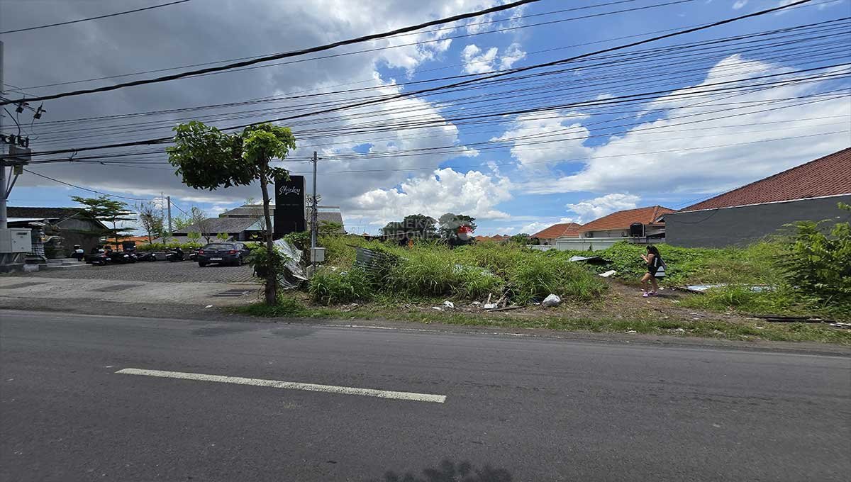 Land rent 12.85 Are Padang Linjong Bali EK-2886