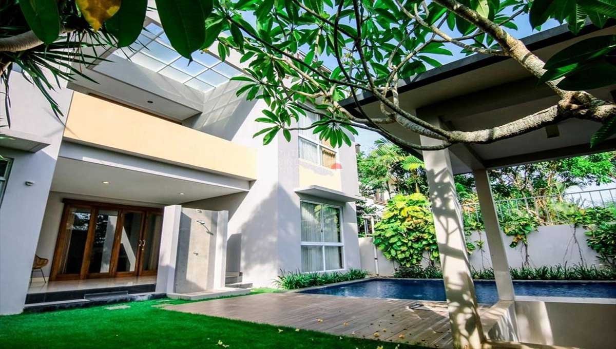 Modern 5 Bed Villa for Rent in Nusa Dua South Kuta YT-2915