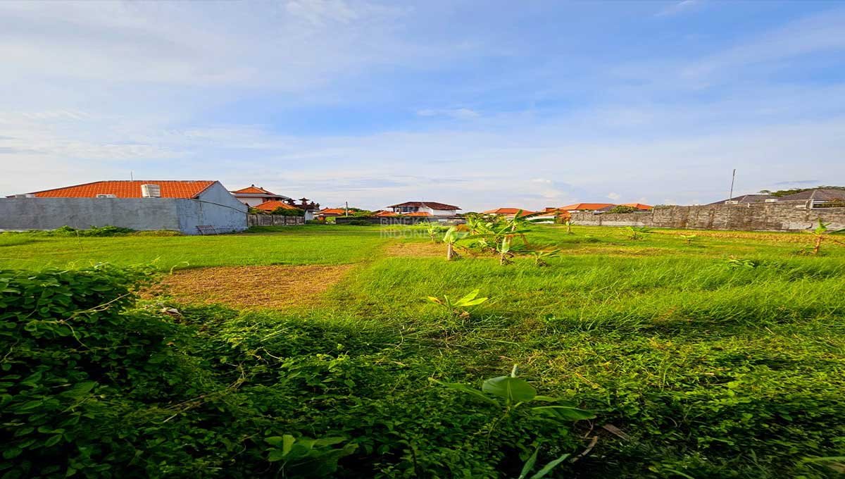 Land Rent  7,5 Are Batu Belig,Kerobokan Kelod ST-2983