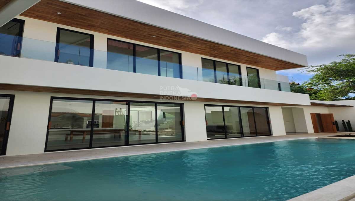 Villa Luxury Brand New 5 Bed In Jimbaran Bali BR-3208