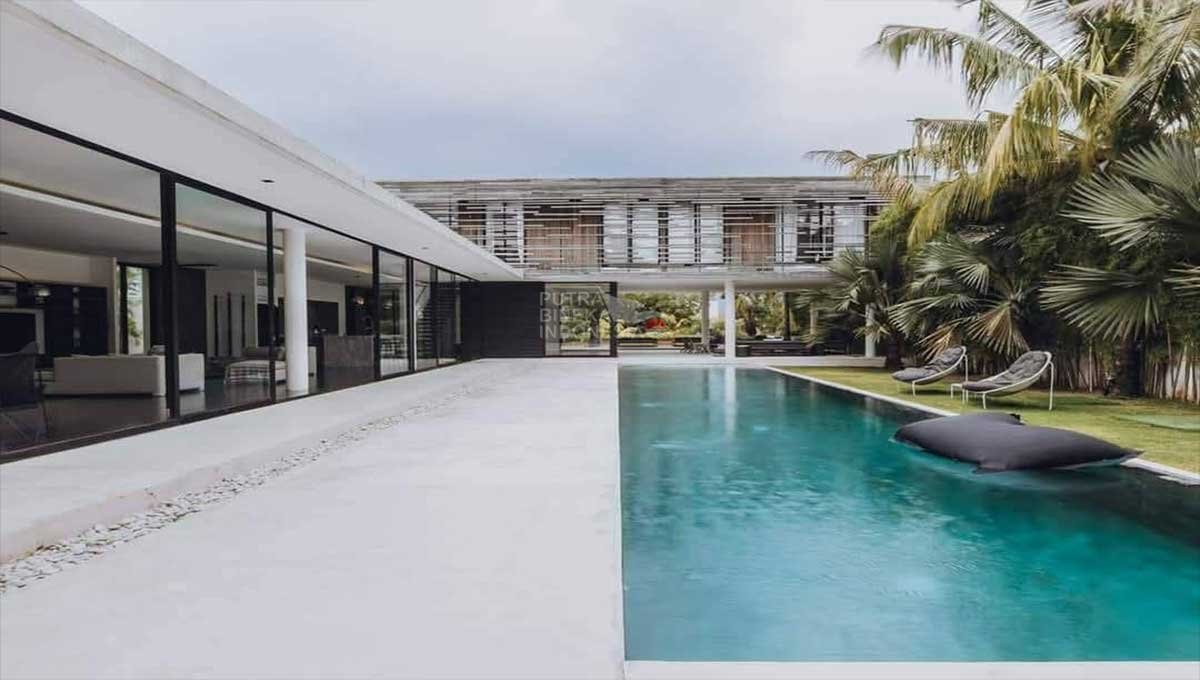 Villa For Rent 5 Bed In Berawa,Tibubeneng Bali PO-3492