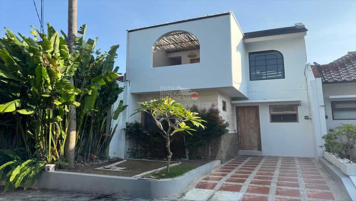 Villa Brand New 3 Bed In Kerobokan,Badung Bali ST-3522