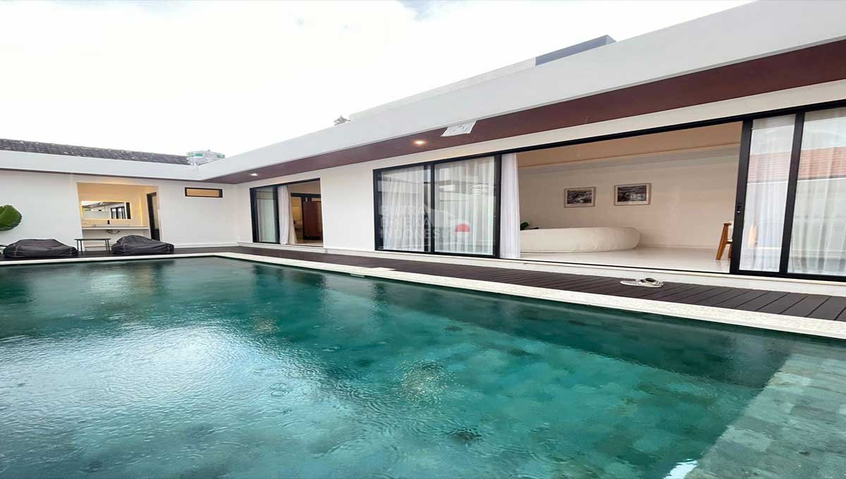 Villa For Rent 3 Bed In Kerobokan Kelod,Bali KD-3745