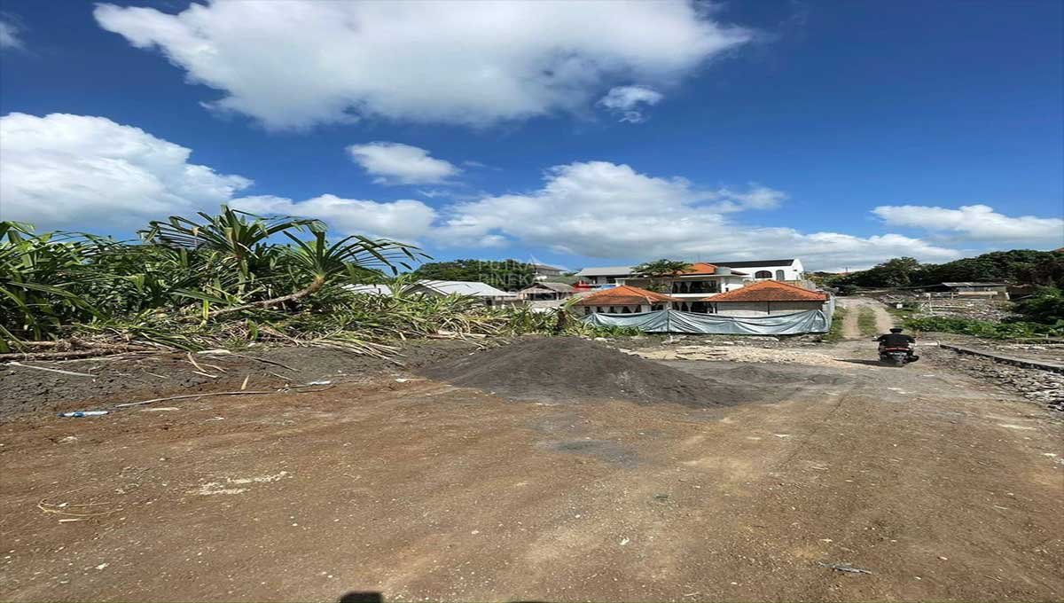 Land For Leasehold 9,5 Are In Tumbak Bayuh PU-3737