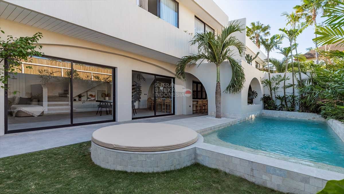 Villa For Rent 3 Bed In Umalas,Kerobokan Bali EK-3827