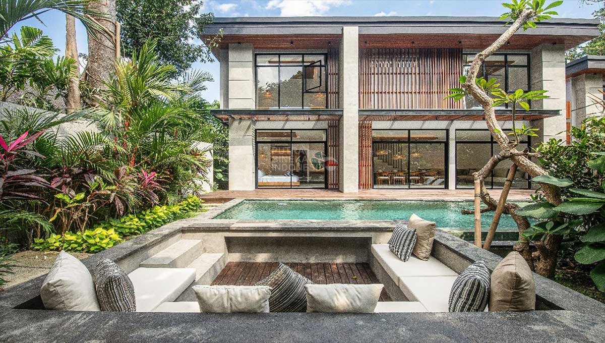 Villa For Rent 5 Bed In Batu Belig,Seminyak Bali CR-4146