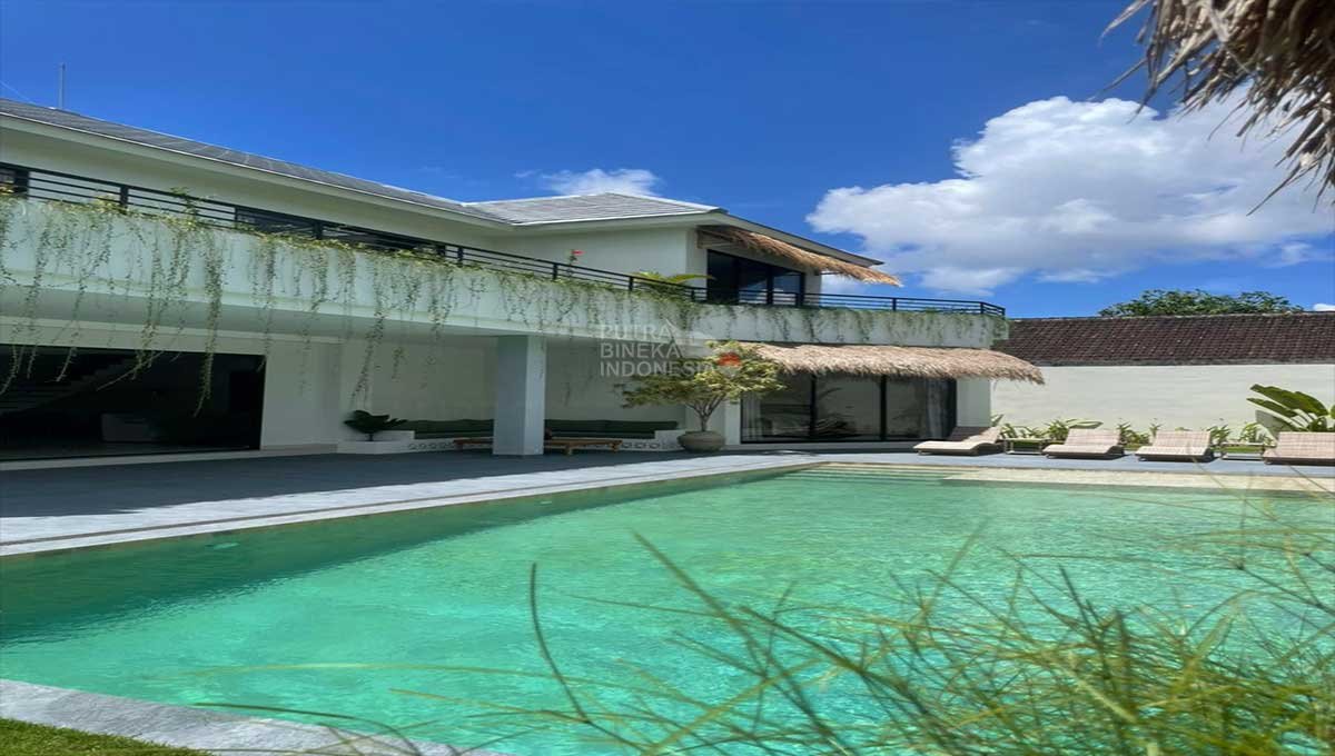 Villa For Rent 3 Bed In Kerobokan,Badung Bali CR-4150