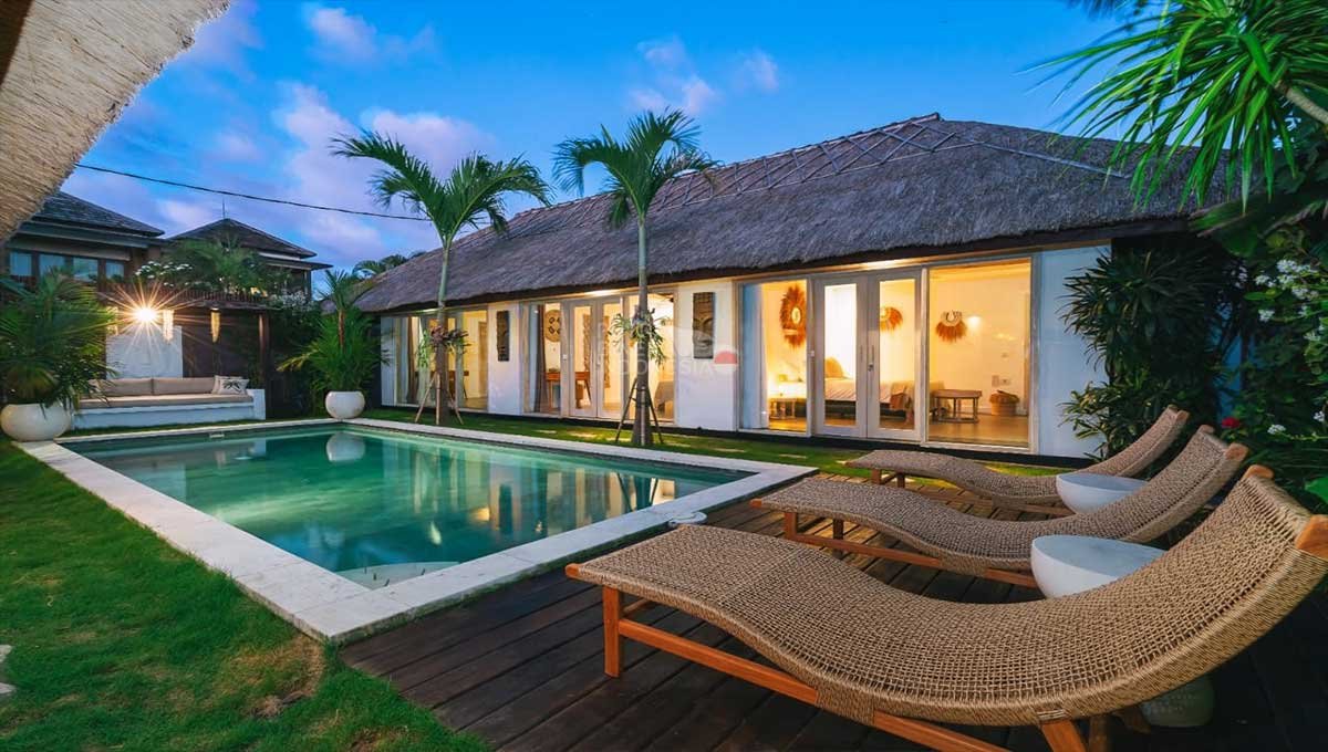 Villa For Rent 4 Bed In Canggu,Badung Bali EK-4204