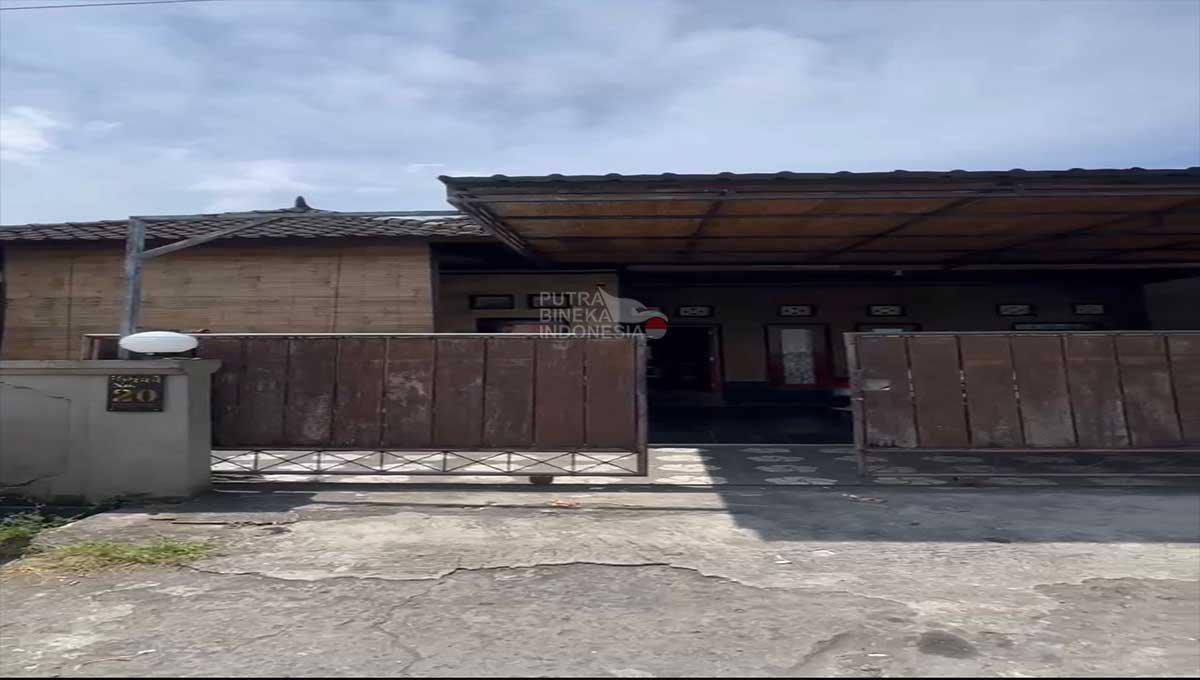 House For Sale 4 Bed In Taman Sari,Sesetan Bali IJ-4171