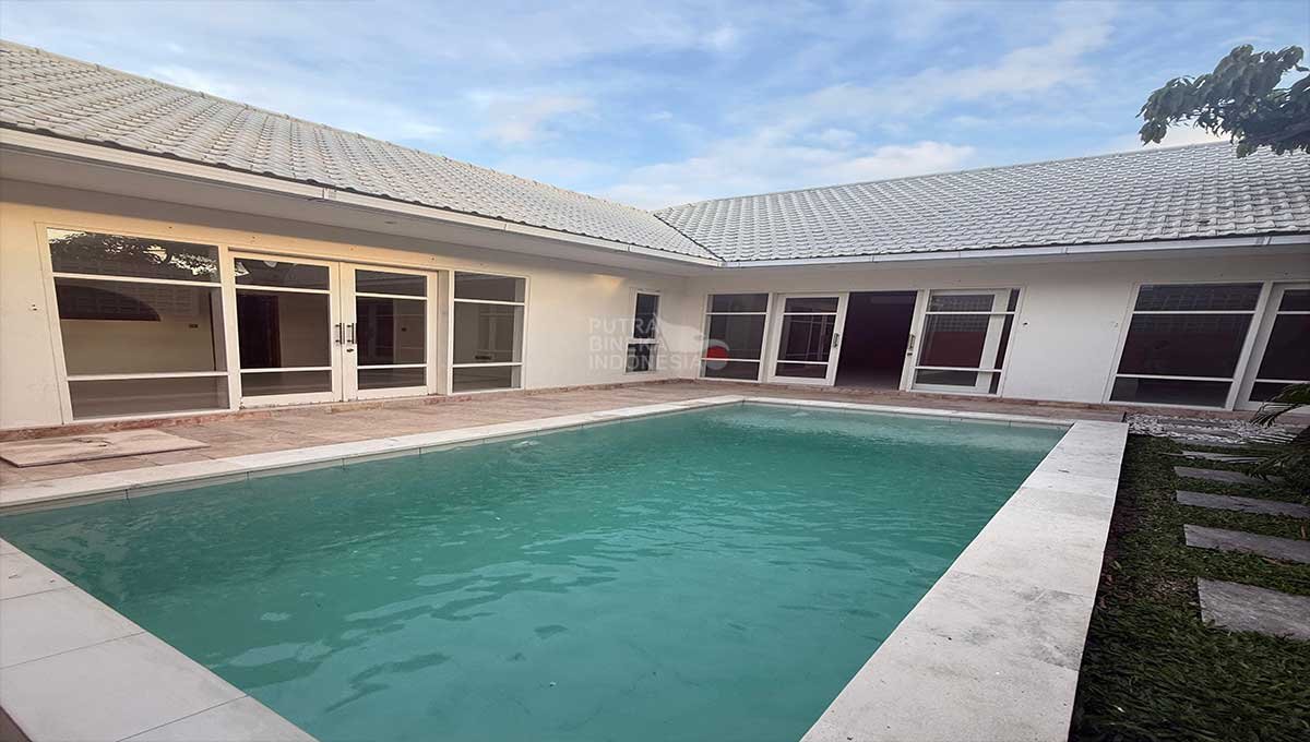 Villa For Rent 3 Bed In Umalas,Kerobokan Bali KC-4149