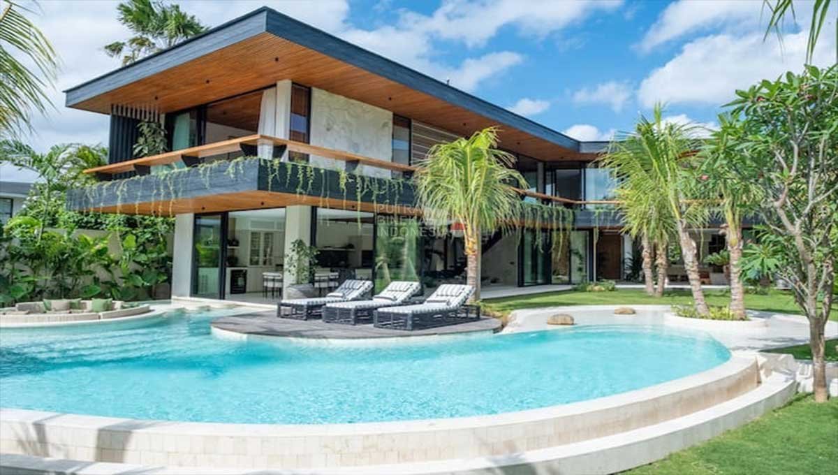 Villa For Rent 4 Bed In Berawa,Tibubeneng Bali PO-4173