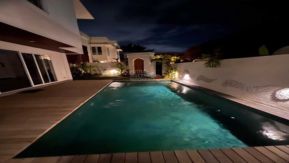 Villa For Rent 3 Bed In Padonan,Canggu Bali EK-4219