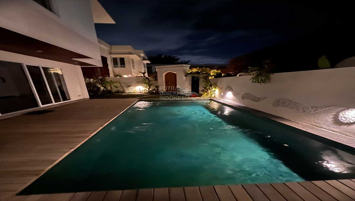 Villa For Rent 3 Bed In Tibubeneng,Badung Bali EK-4220